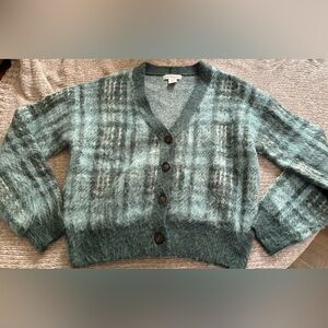 Cupcakes and Cashmere Cropped Button Up Cardigan